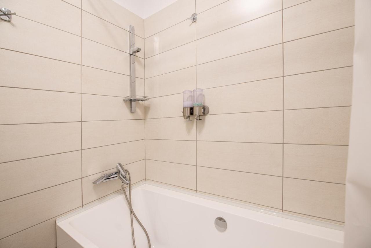 Luxury Westpark 2 Presidentialsuite With Lake View W4 Bucareste Exterior foto